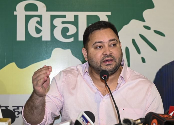 Tejasvi-1-696x499 Tejashwi Yadav addressing a press conference about Bihar manifesto