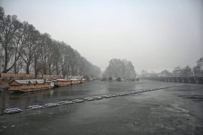 Srinagar winter landscape showing snowfall and frosted trees